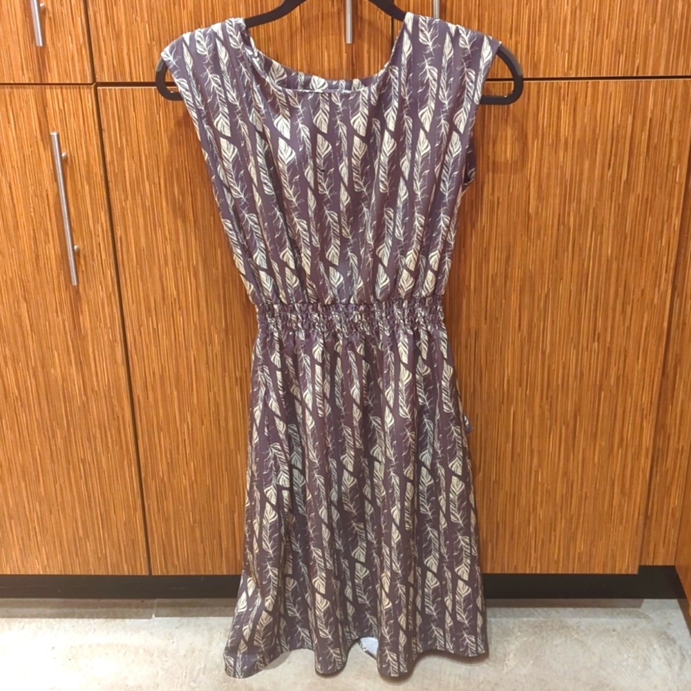 Betabrand grey and creme women's S minidress, w/pockets, NWOT, see photo
